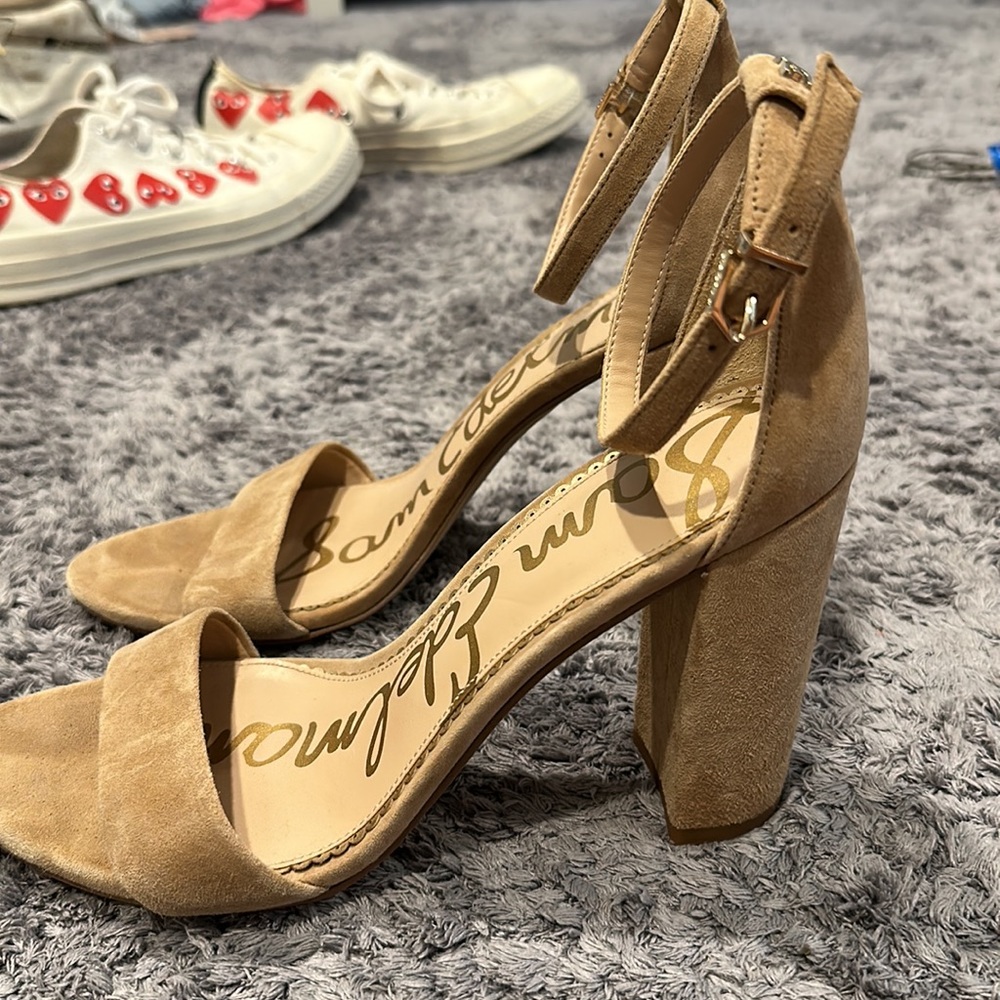Sam Edelman tan suede heels - Picture 2 of 3